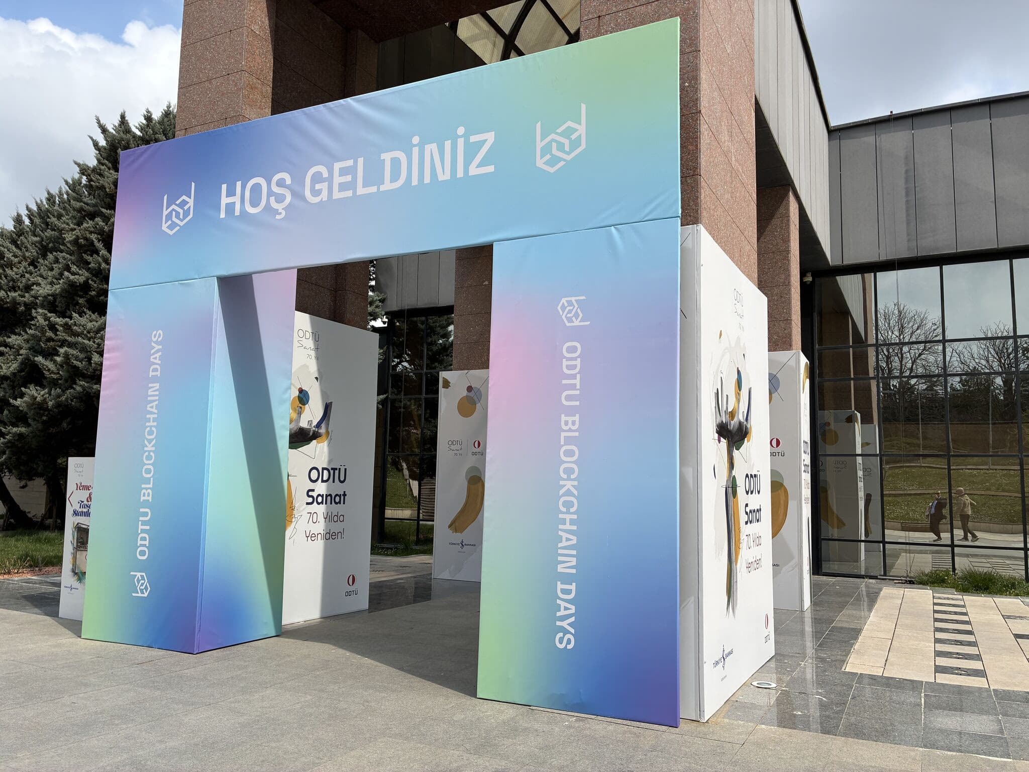 ODTÜ Blockchain Days Sponsor Wall and Banners